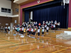 小学校初めての音楽発表会、校歌も鍵盤ハーモニカも頑張りました。