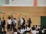 新任職員の皆さんの入場の様子です。